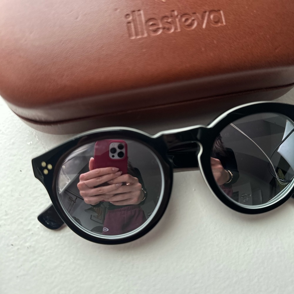 illesteva mirror sunglasses